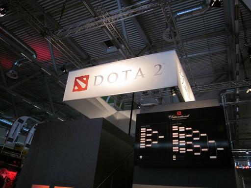 DOTA 2 - Первые фото с GamesCOM 2011 dota 2.New фото